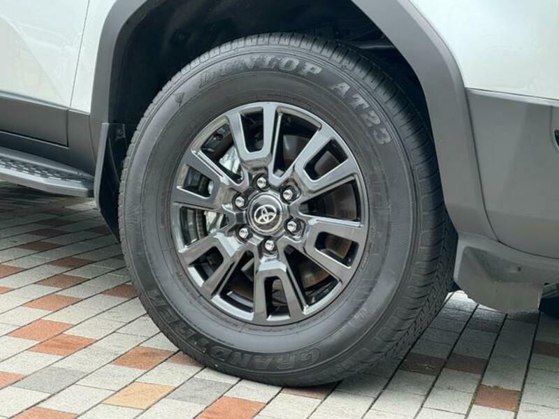 LAND CRUISER 250