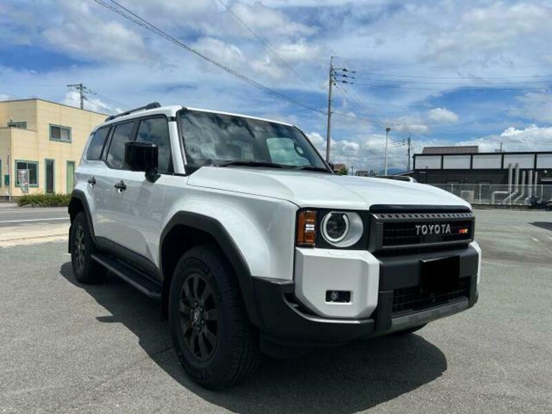 LAND CRUISER 250