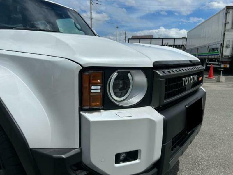 LAND CRUISER 250