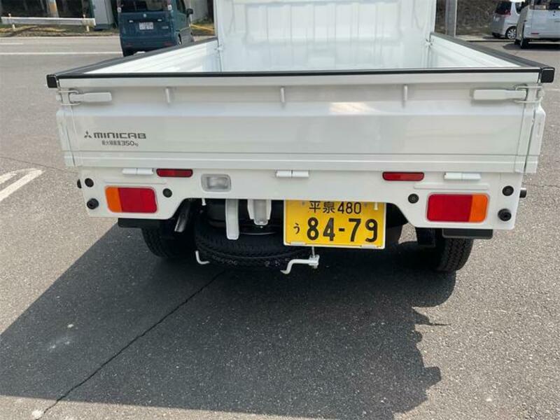 MINICAB TRUCK