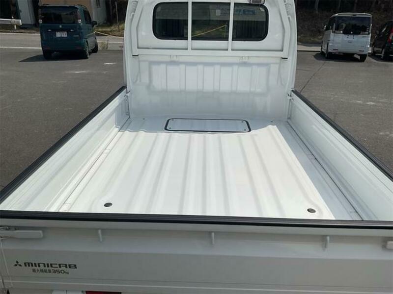 MINICAB TRUCK