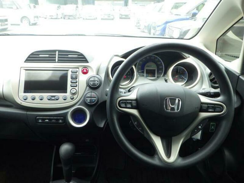 FIT HYBRID