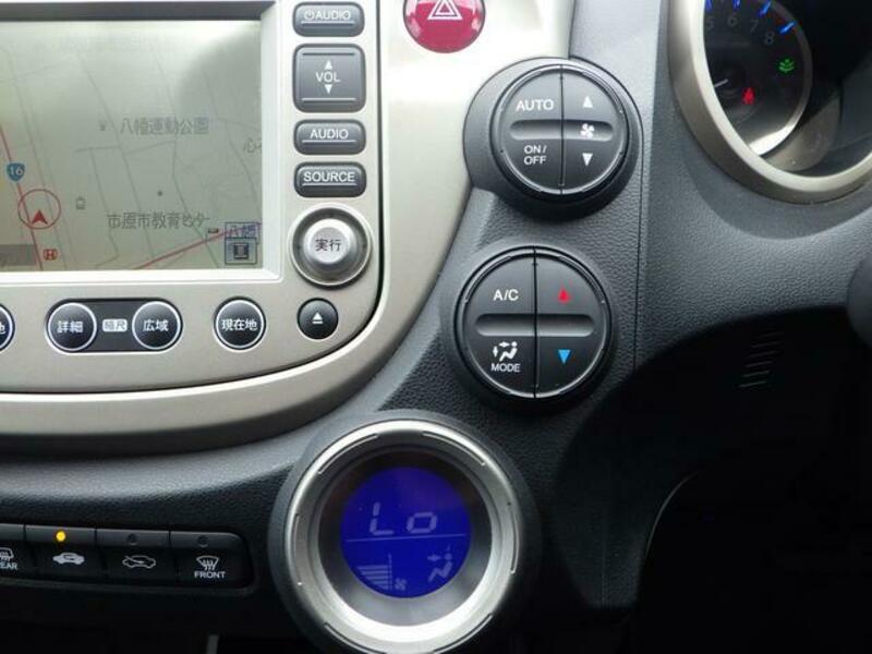 FIT HYBRID