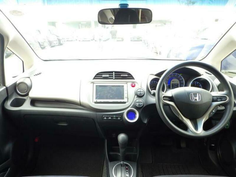 FIT HYBRID