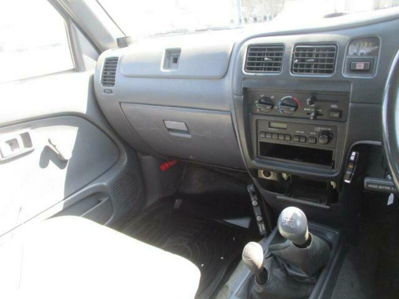 HILUX