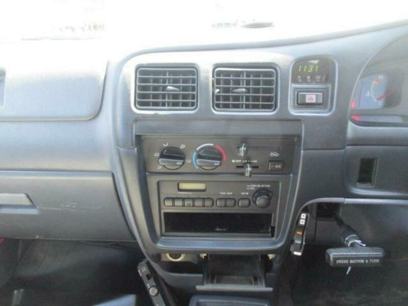 HILUX