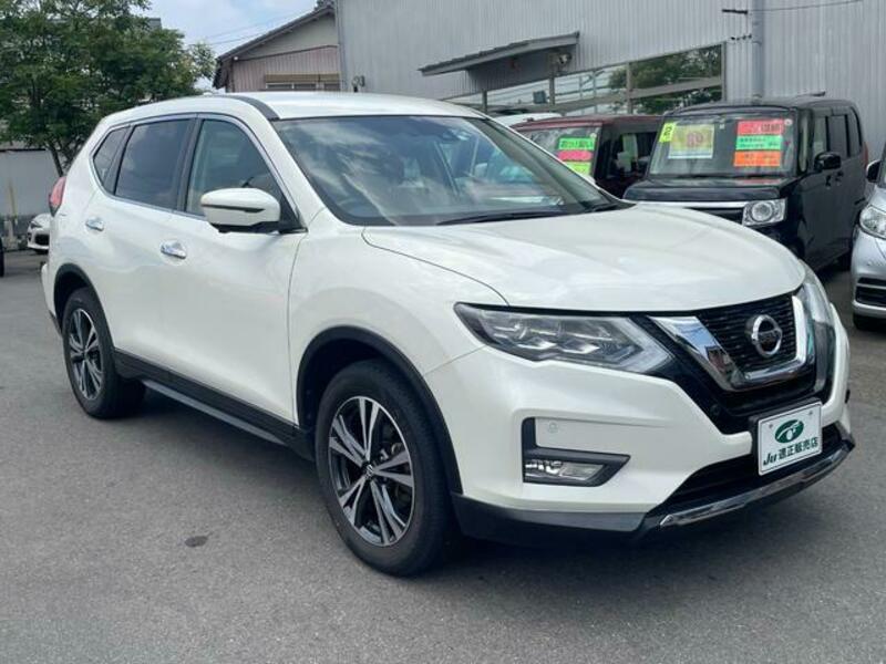 X-TRAIL