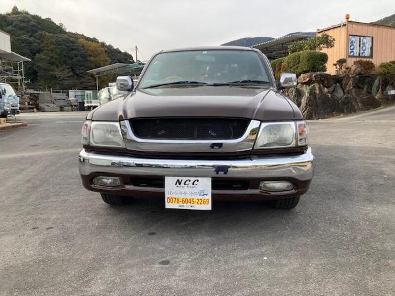 HILUX