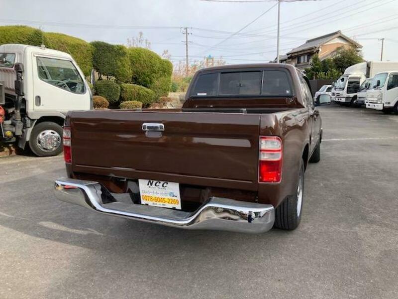 HILUX