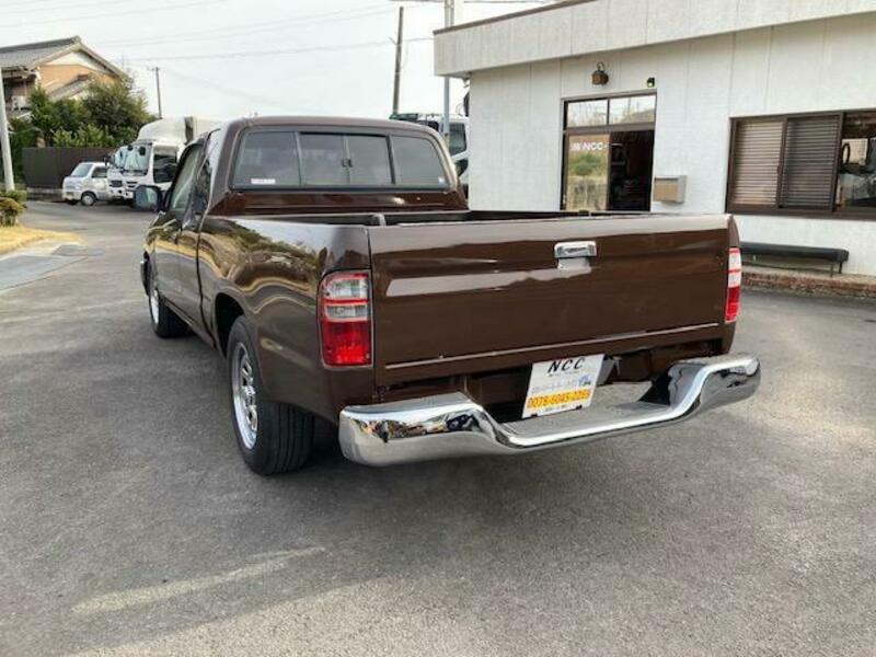HILUX