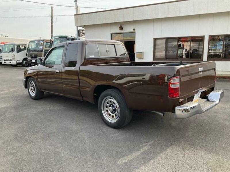 HILUX