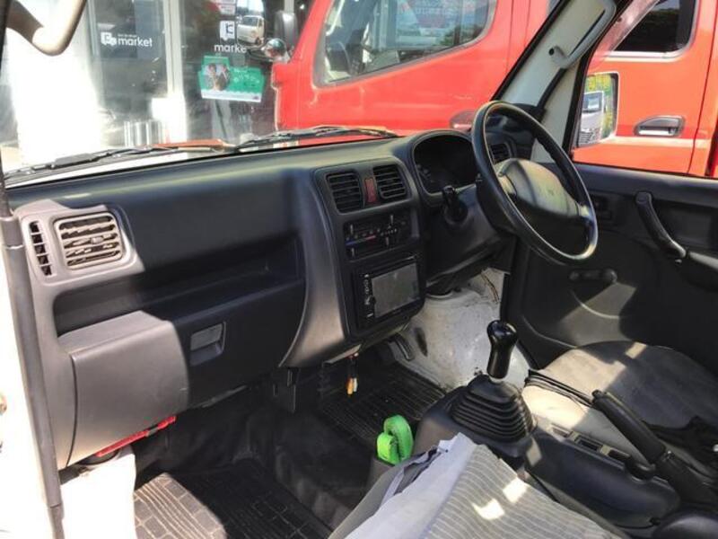 CARRY TRUCK