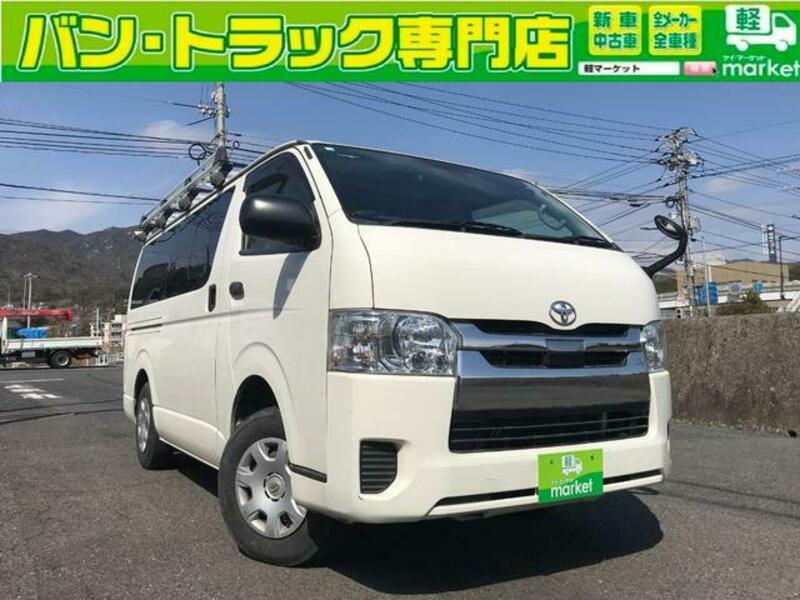 TOYOTA HIACE VAN