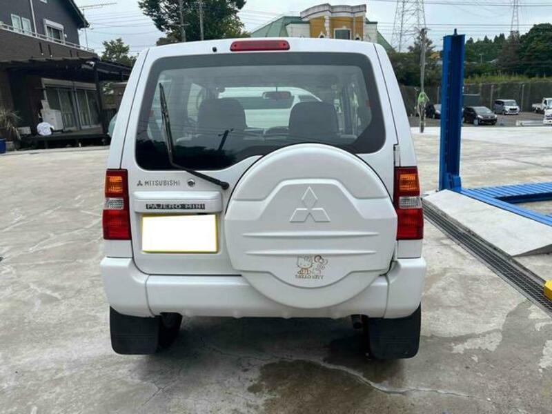PAJERO MINI