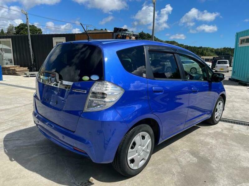 FIT HYBRID