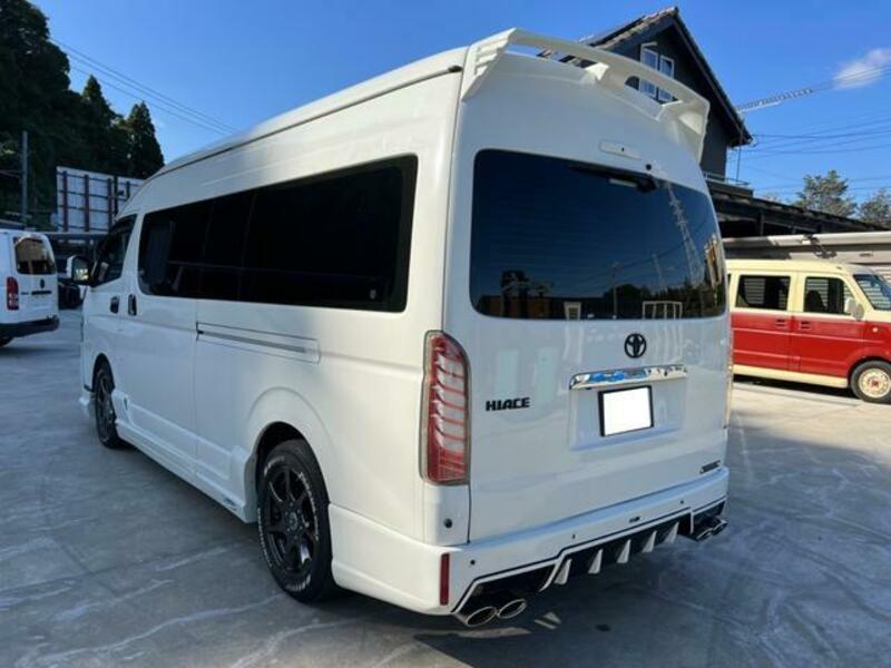 HIACE VAN