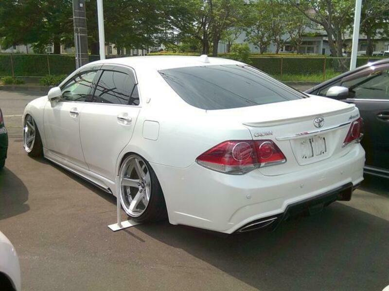 CROWN
