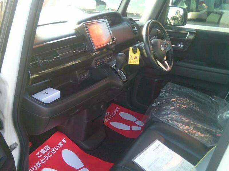 N BOX CUSTOM