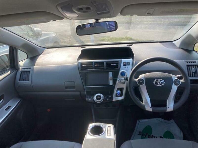 PRIUS ALPHA