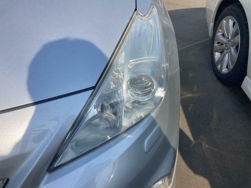 PRIUS ALPHA