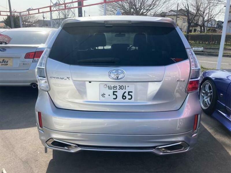 PRIUS ALPHA