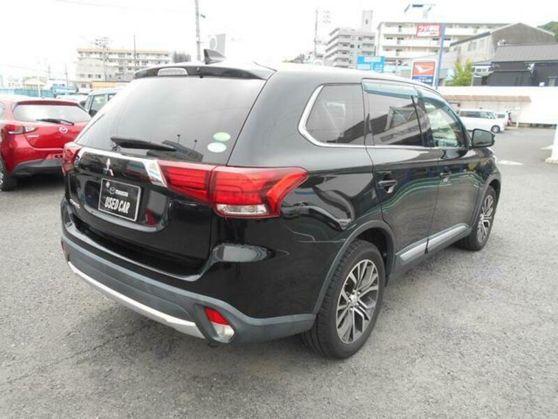 OUTLANDER