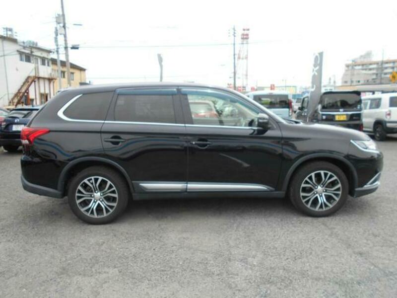 OUTLANDER