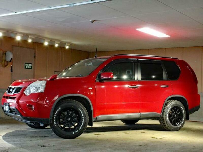 X-TRAIL
