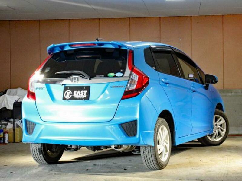 FIT HYBRID