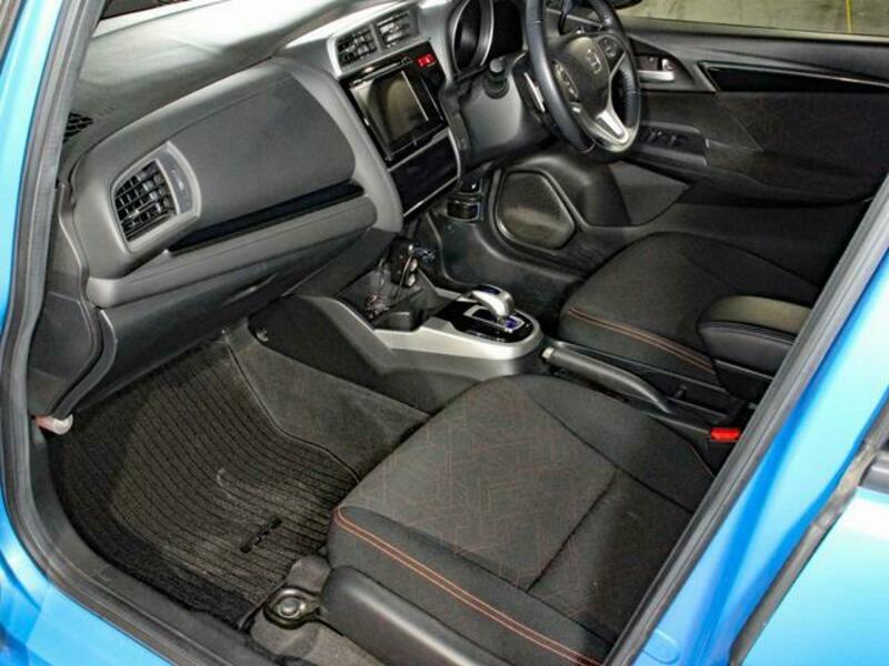 FIT HYBRID
