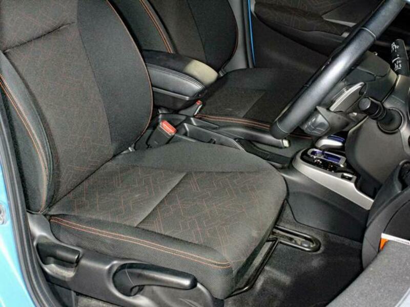 FIT HYBRID