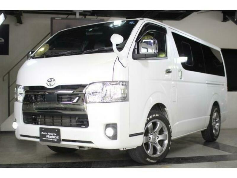 TOYOTA HIACE VAN
