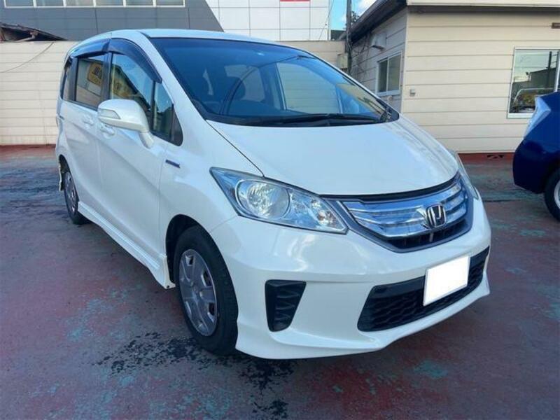 HONDA FREED HYBRID