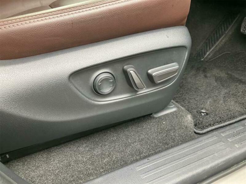 LAND CRUISER 250