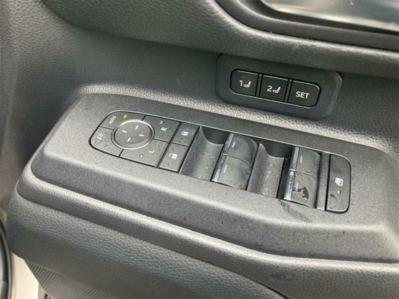 LAND CRUISER 250