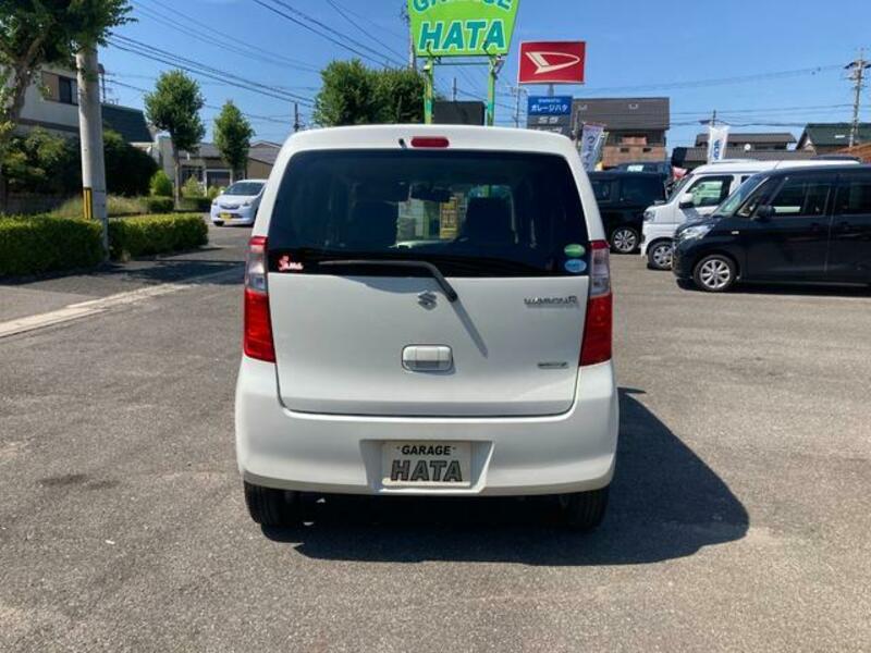 WAGON R