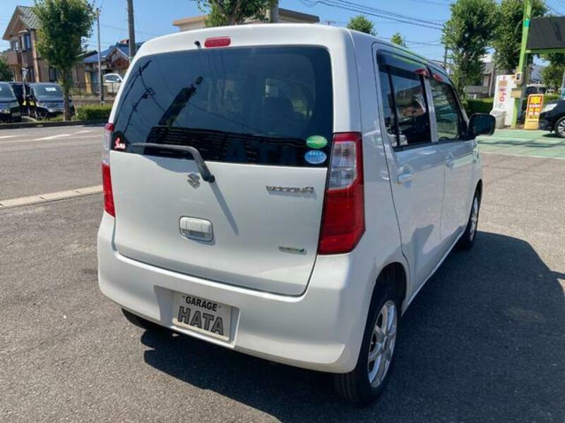 WAGON R