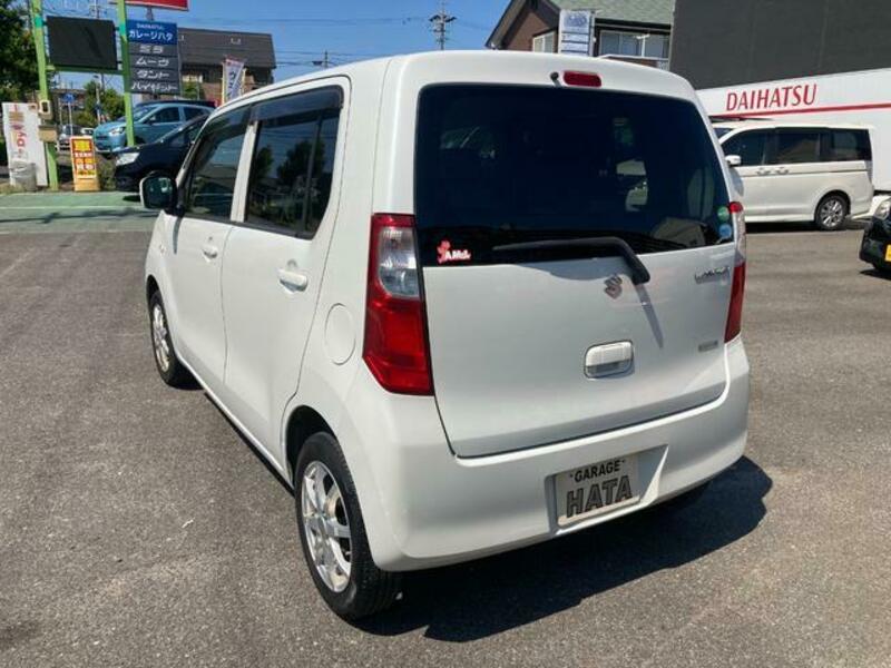 WAGON R