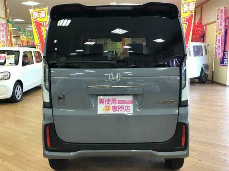 N BOX CUSTOM