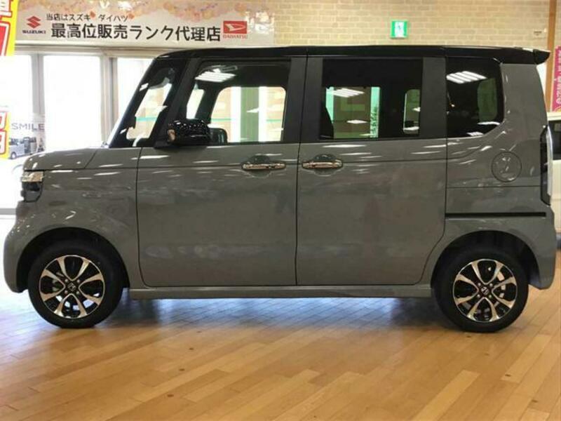 N BOX CUSTOM
