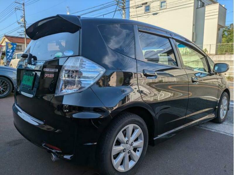FIT HYBRID