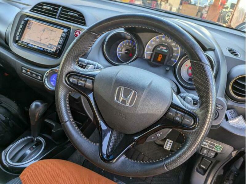 FIT HYBRID