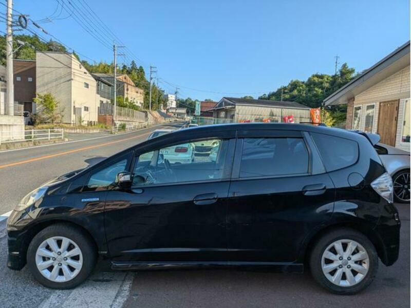 FIT HYBRID