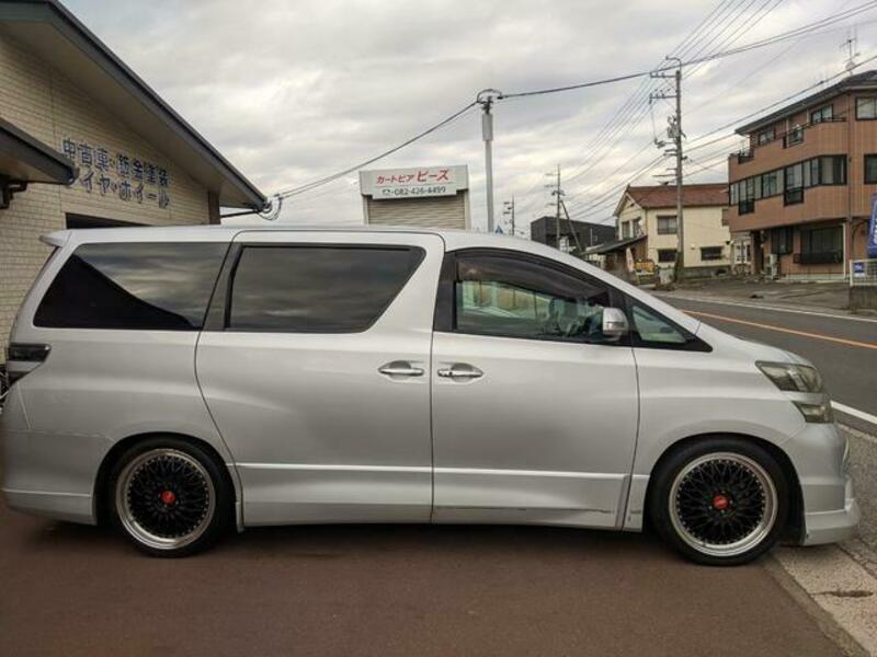 VELLFIRE