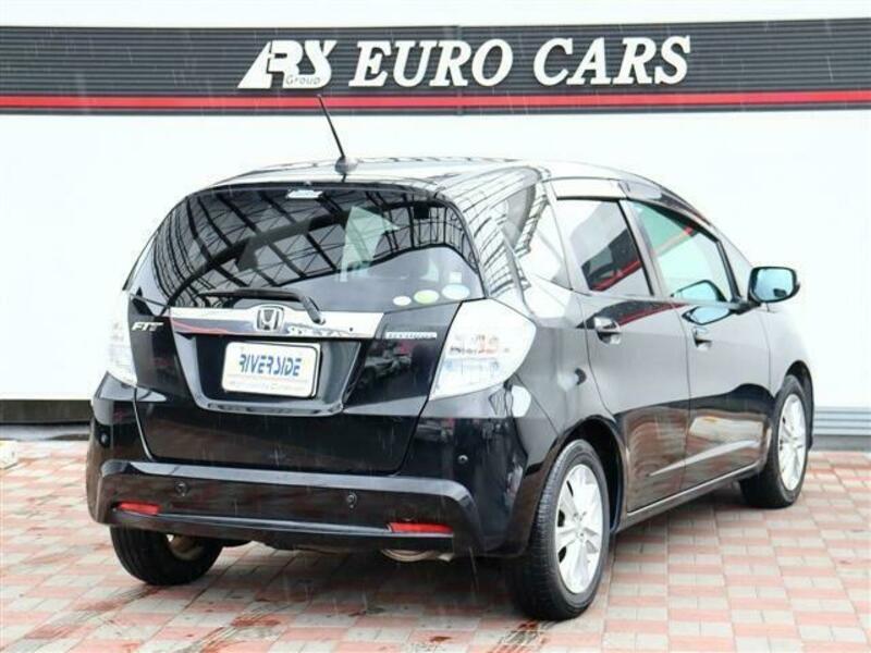 FIT HYBRID