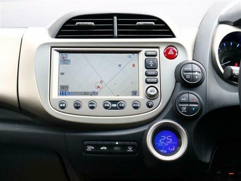 FIT HYBRID