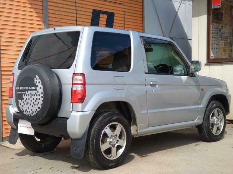 PAJERO MINI