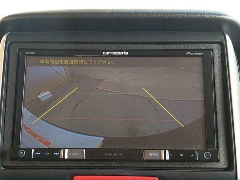 N BOX