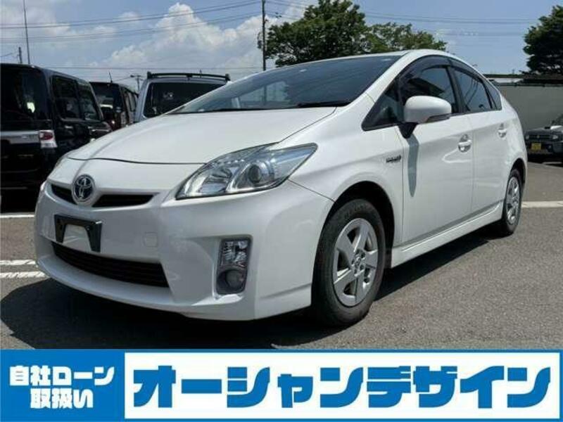 TOYOTA PRIUS