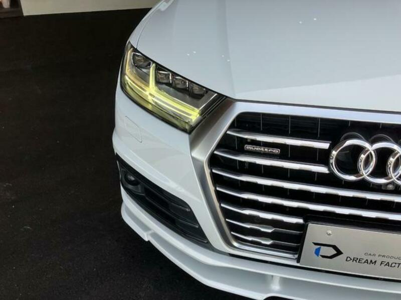 Q7